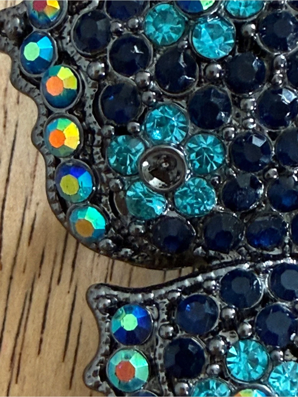 VTG Joan Rivers Blue/Multi Color Butterfly Swarovski  Crystal Brooch